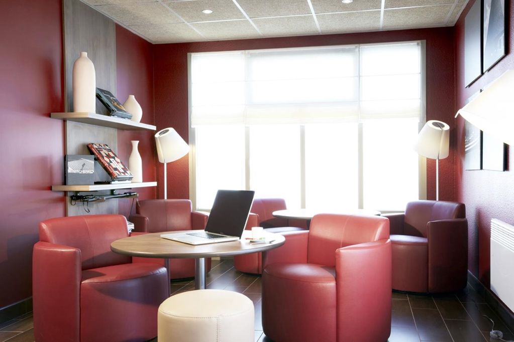 Hotel Campanile Clermont-Ferrand ~ Riom Servicios foto